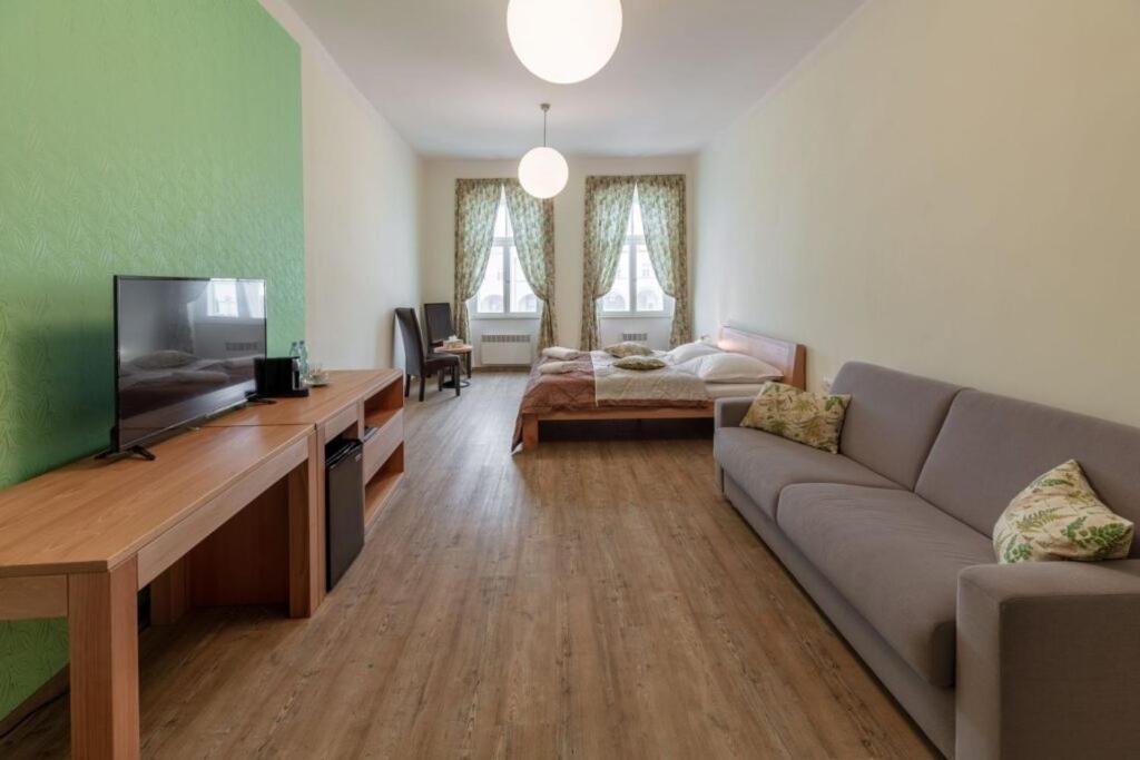 Hotel Anno Nové Město nad Metují Buitenkant foto